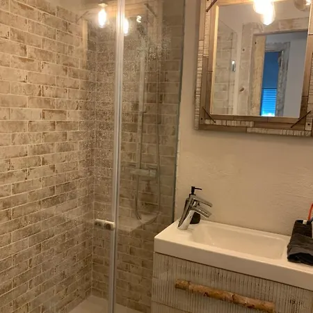 Iregua Playa Apartman *